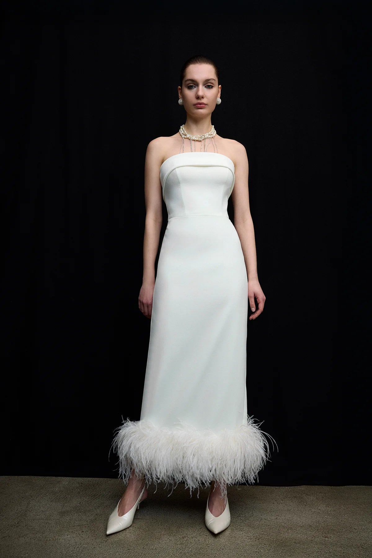 Straplez Tüy Etek Detaylı Midi Abiye Elbise