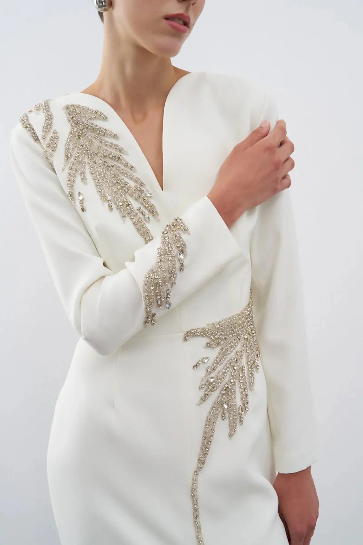 TAŞ İŞLEMELİ V YAKA ÖNDEN YIRTMAÇLI UZUN ABİYE ELBİSE2262