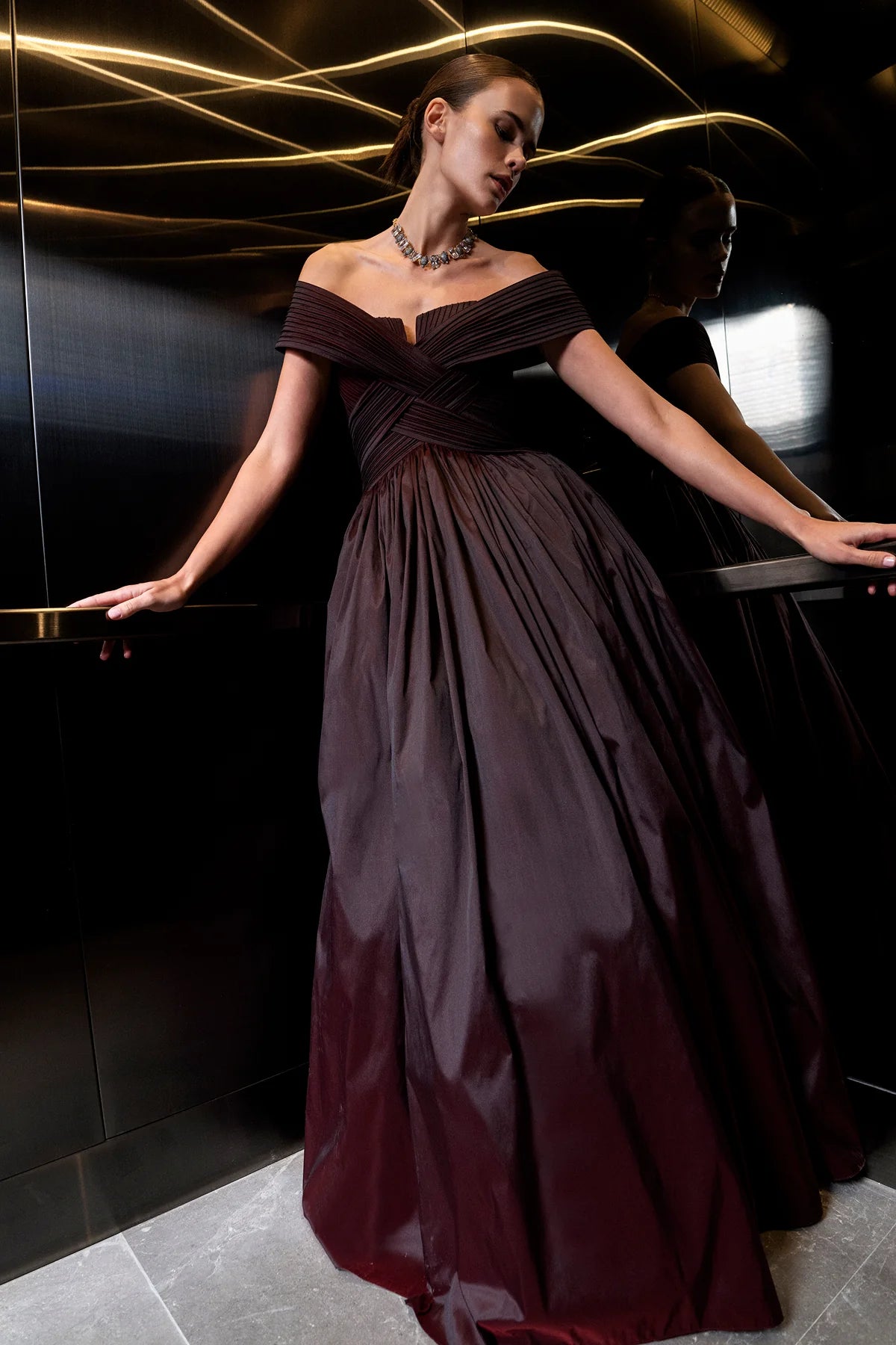 غوغوز ديكولتيلي أومزو آجيك سترابليز أوزون أبيي إلبيسي