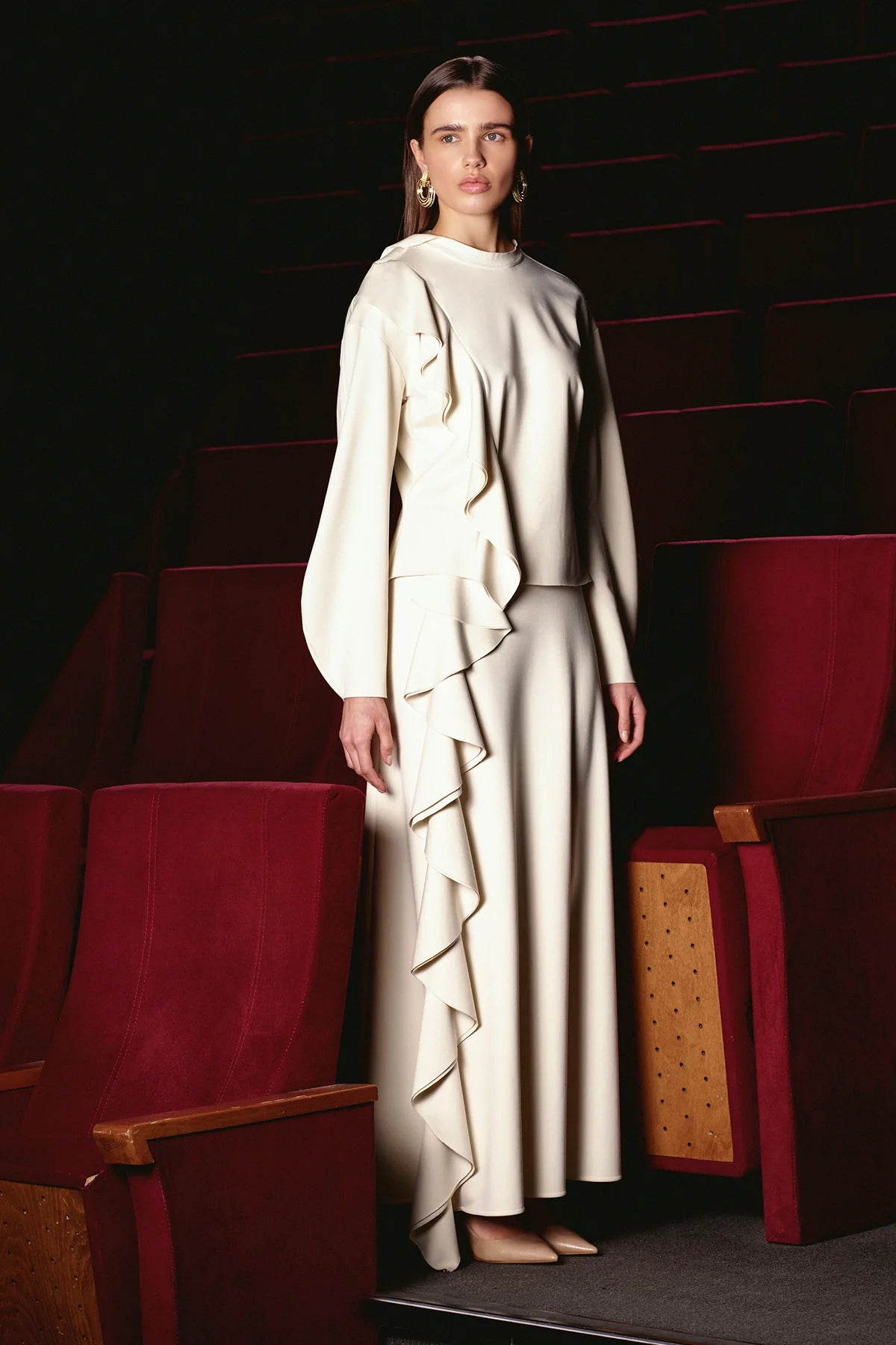 VOLANLI YÜKSEK YAKA BLUZ ETEK TAKIM