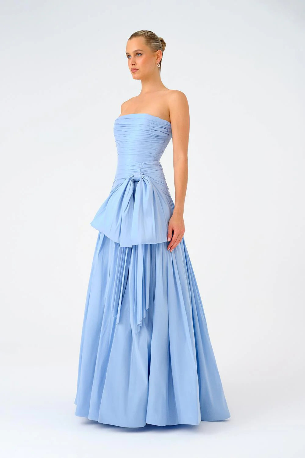 FİYONK DETAYLI STRAPLEZ YAKA TAFTA UZUN ABİYE ELBİSE - 9173C