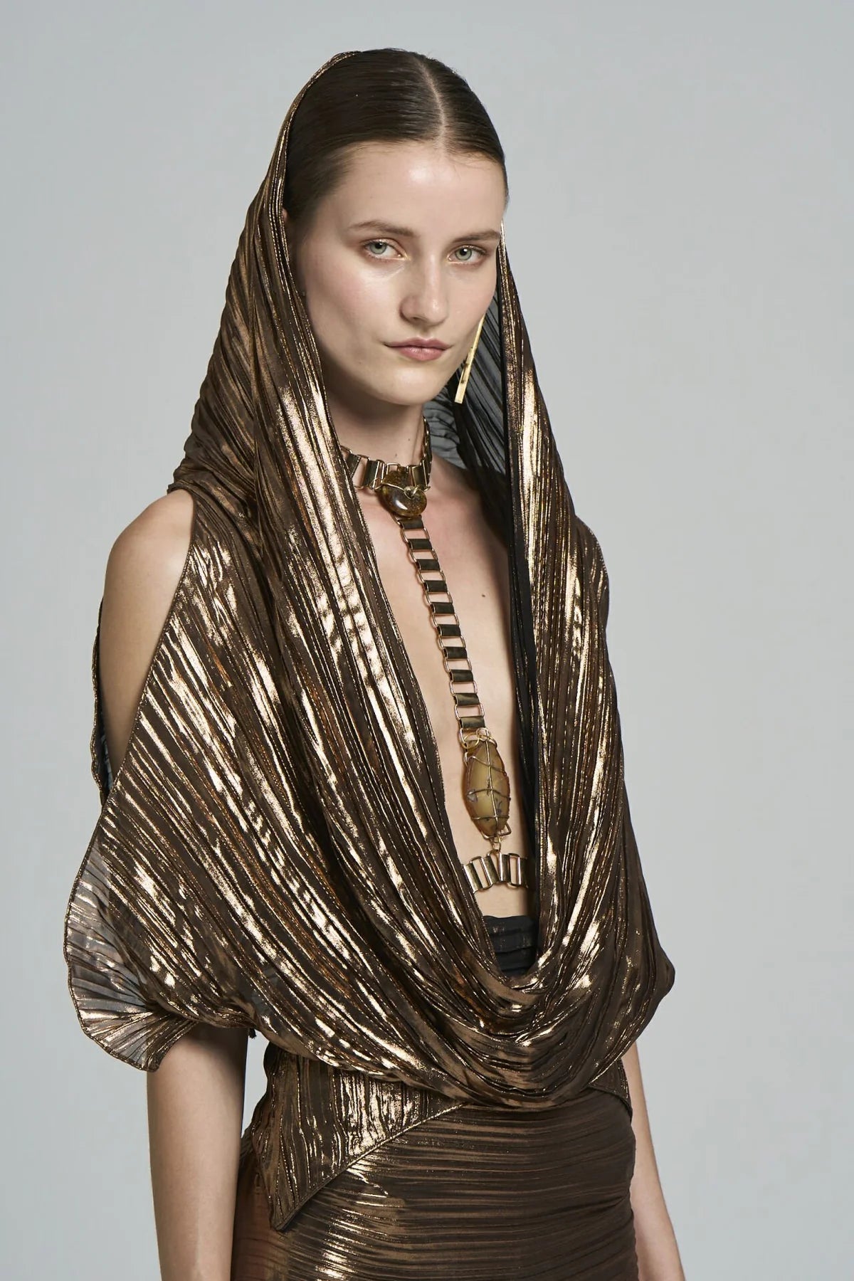 فستان فضي سايز 36-38-40