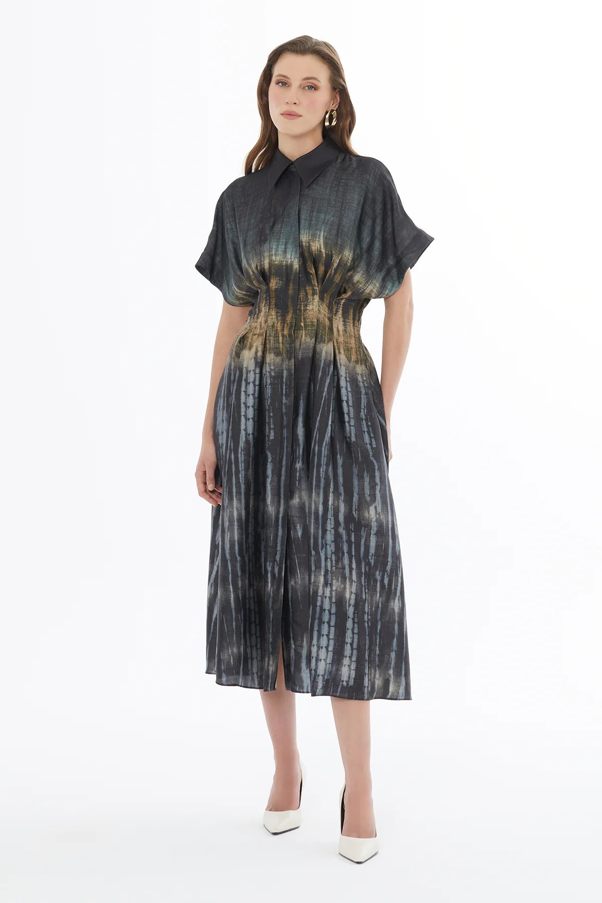 Yakalı Önden Düğmeli Desenli Midi Elbise