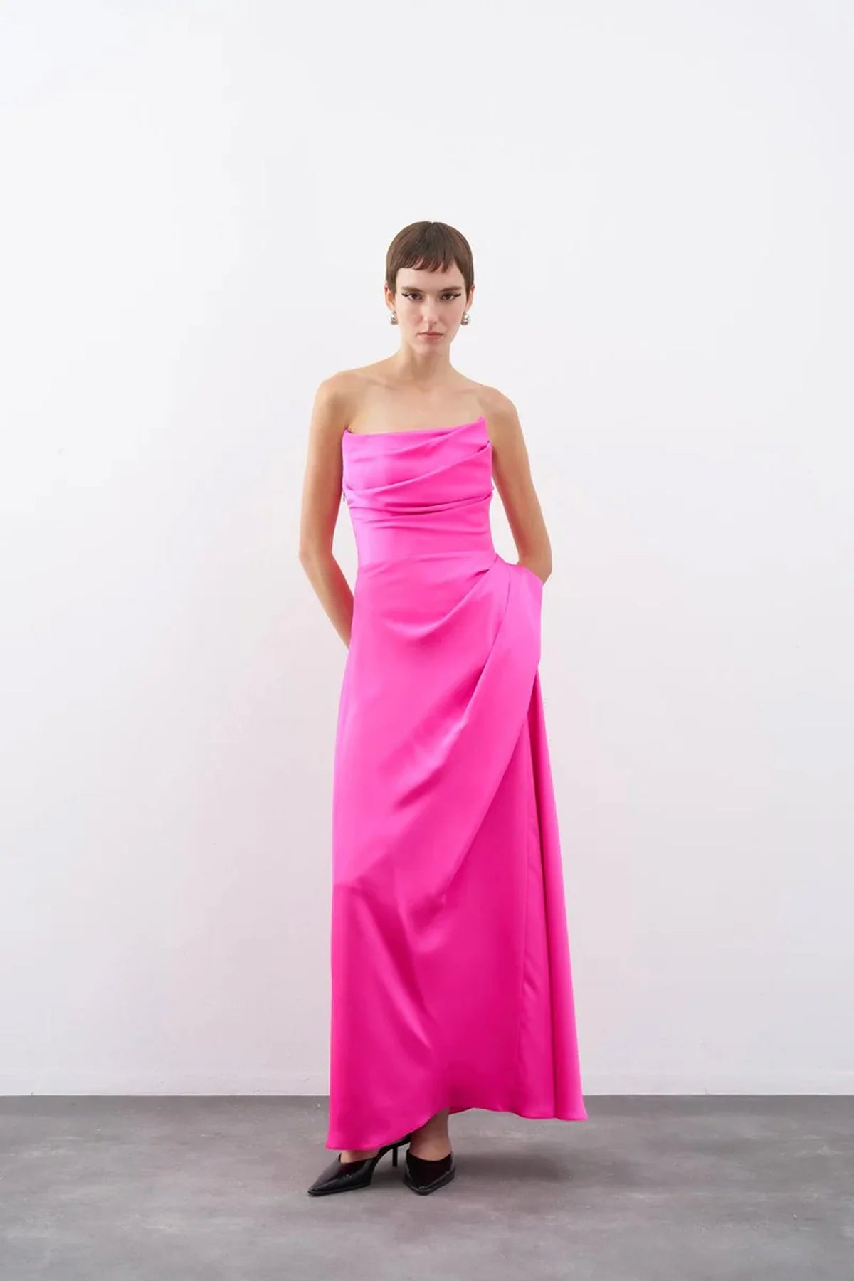 STRAPLEZ DRAPE DETAYLI UZUN ABİYE ELBİSE