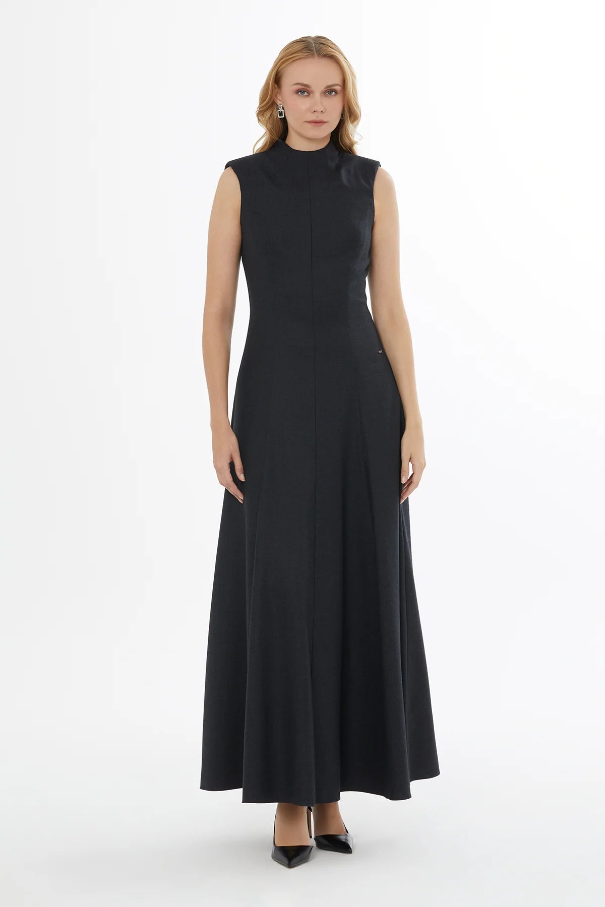 Bisiklet Yaka Arkası Gizli Fermuarlı Uzun Elbise