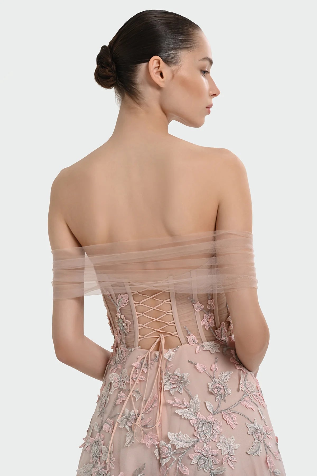 ÜÇ BOYUT ÇİÇEKLİ DÜŞÜK OMUZ ABİYE ELBİSE