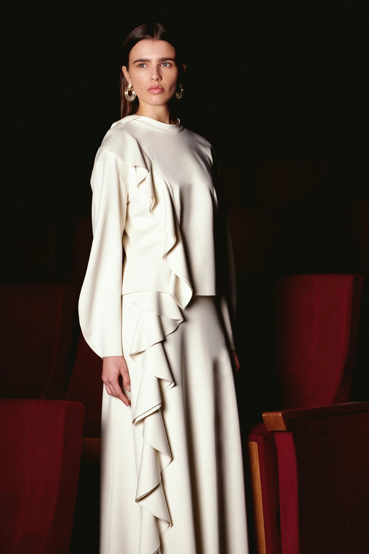 VOLANLI YÜKSEK YAKA BLUZ ETEK TAKIM