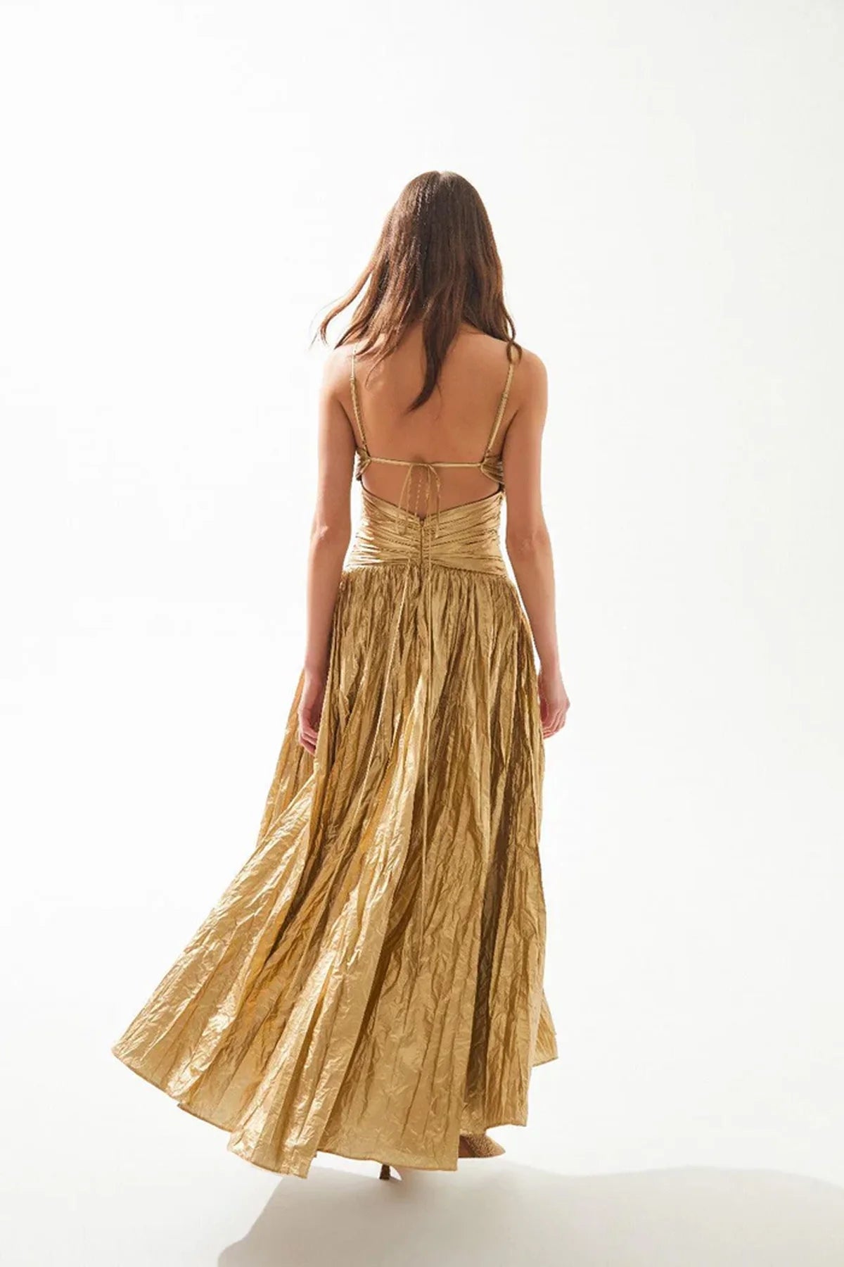 PARLAK BÜZGÜLÜ İP ASKILI PENCERELİ UZUN ELBİSE