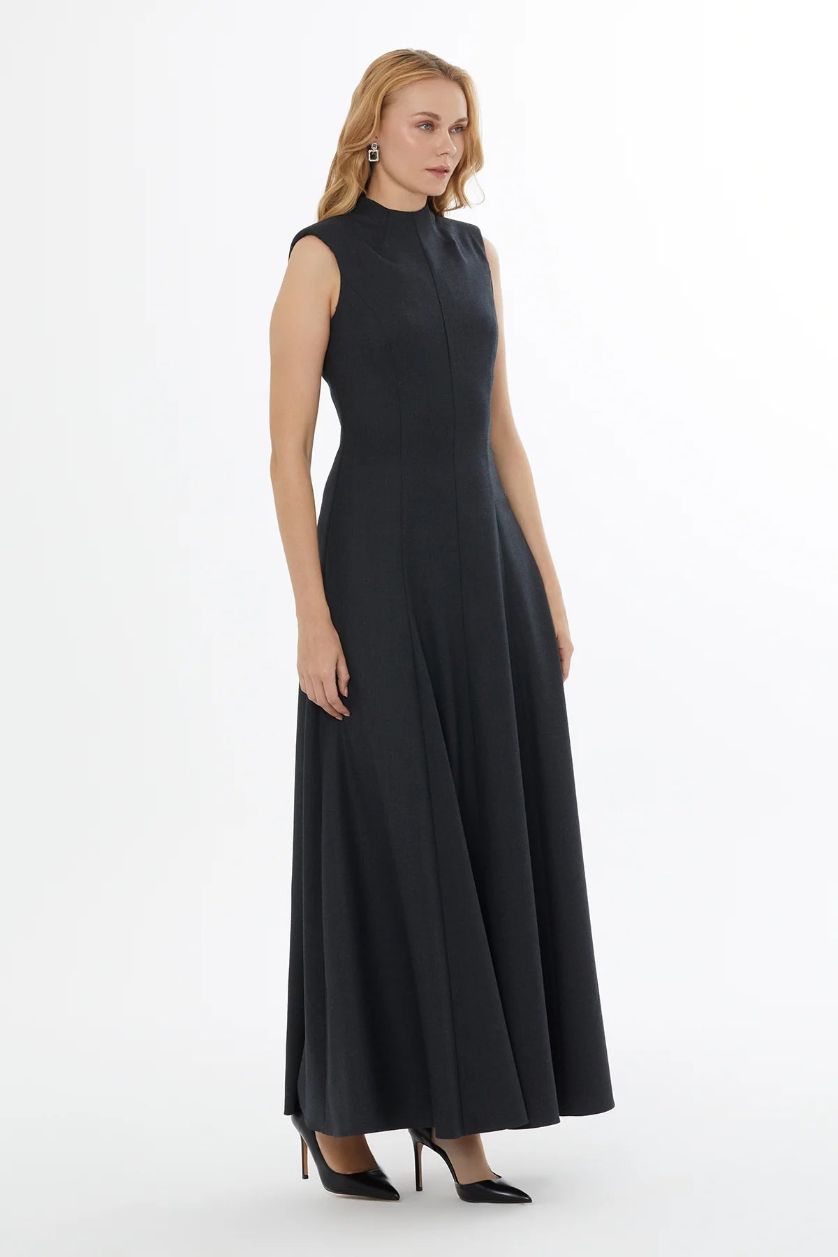 Bisiklet Yaka Arkası Gizli Fermuarlı Uzun Elbise