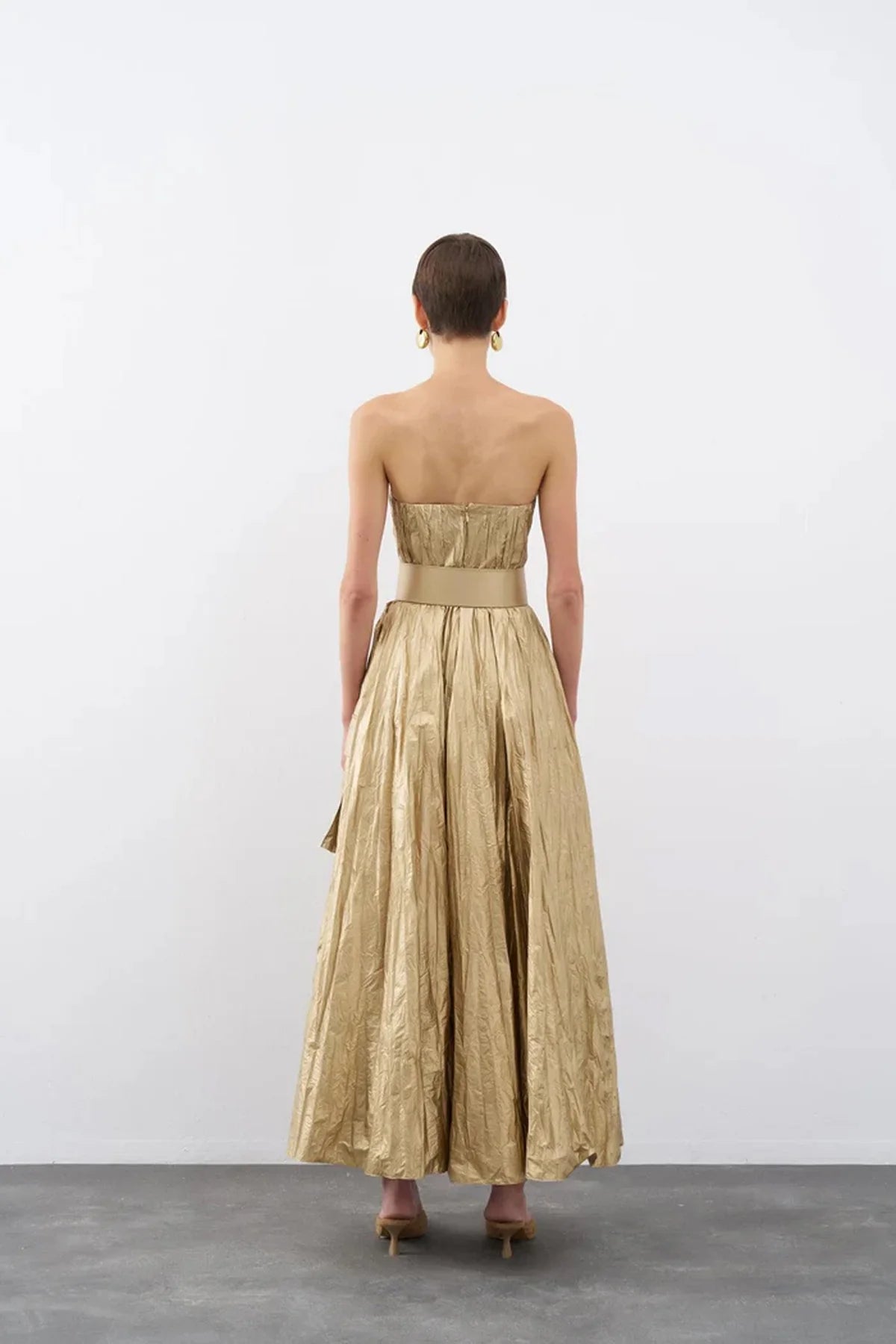 فستان ذهبي سايز 36