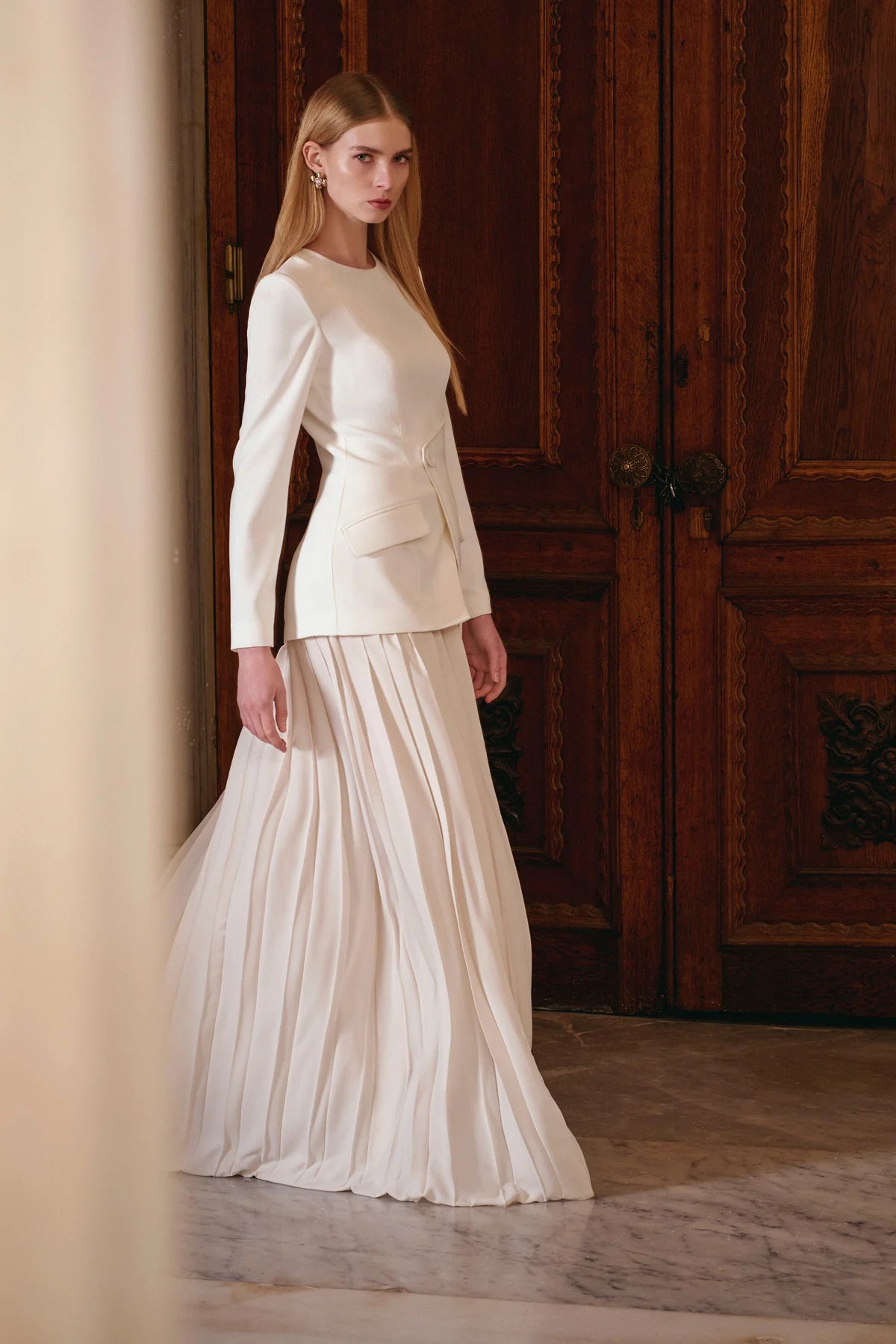 Uzun Kollu Asimetrik Detaylı Pileli Abiye Elbise 2111