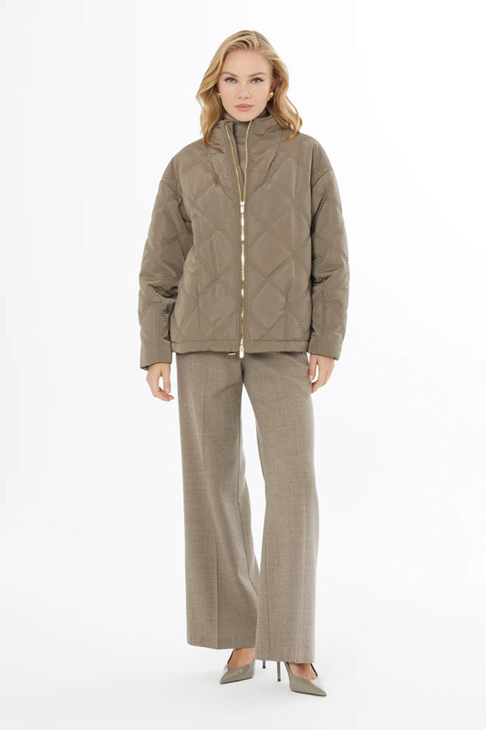 Astarlı Uzun Kollu Kapitone Mont