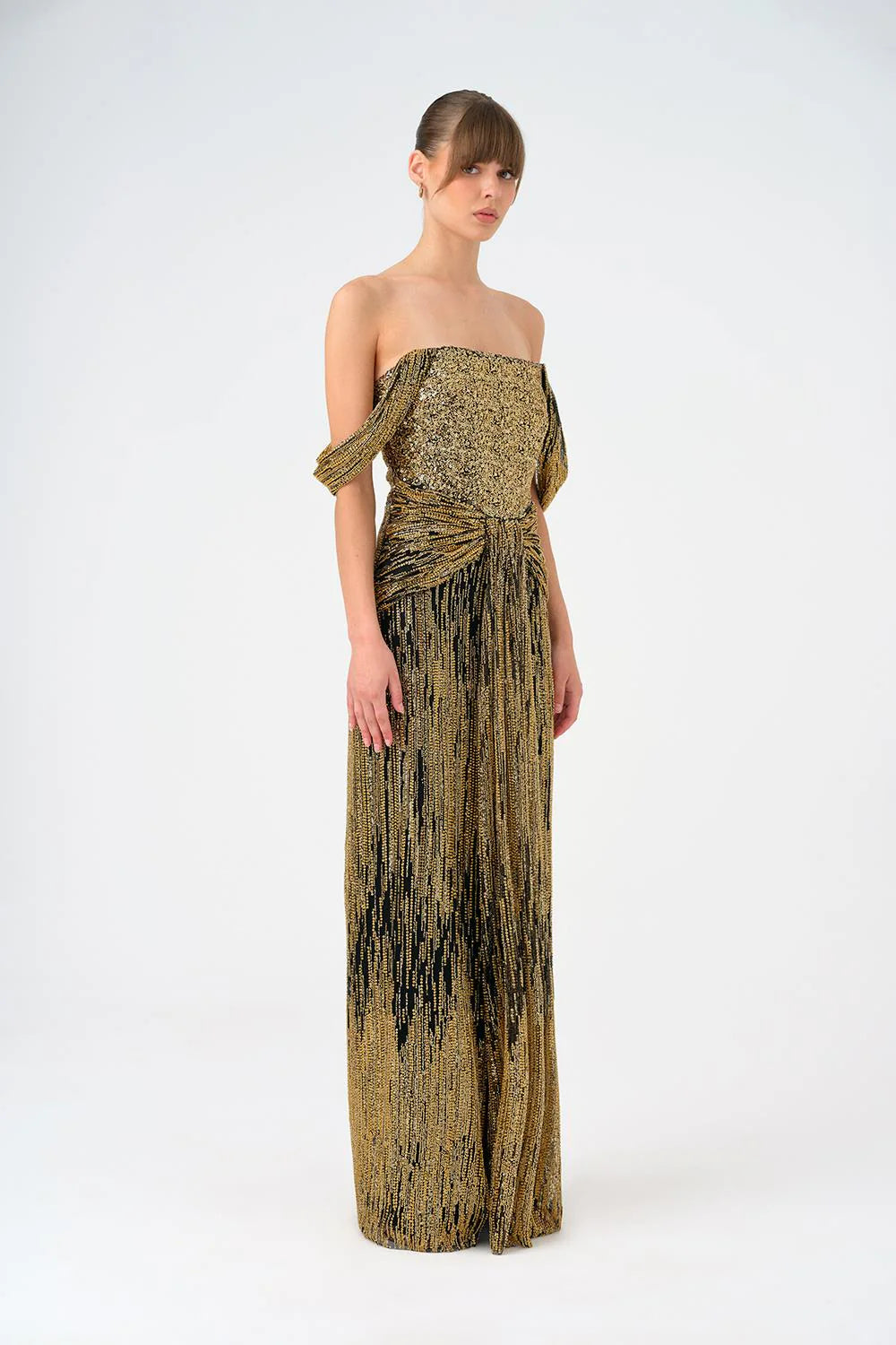 DÜŞÜK OMUZLU STRAPLEZ YAKA TAŞLI UZUN ABİYE ELBİSE - 9059C.