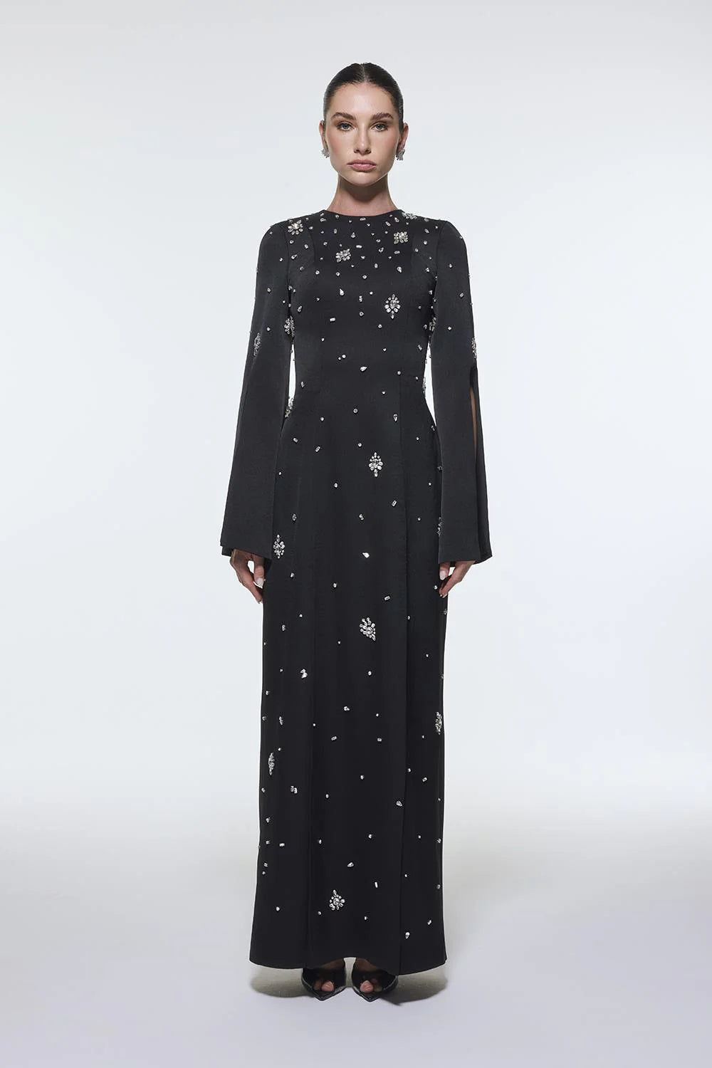 TAŞ İŞLEMELİ UZUN KOLLU KREP ABİYE ELBİSE - 9403C