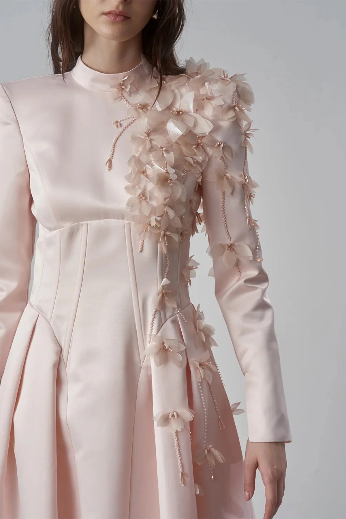 ÜÇ BOYUTLU ÇİÇEKLİ KORSAJLI UZUN ABİYE ELBİSE 2299