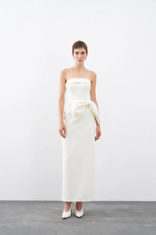 STRAPLEZ FİYONK DETAYLI UZUN ABİYE ELBİSE