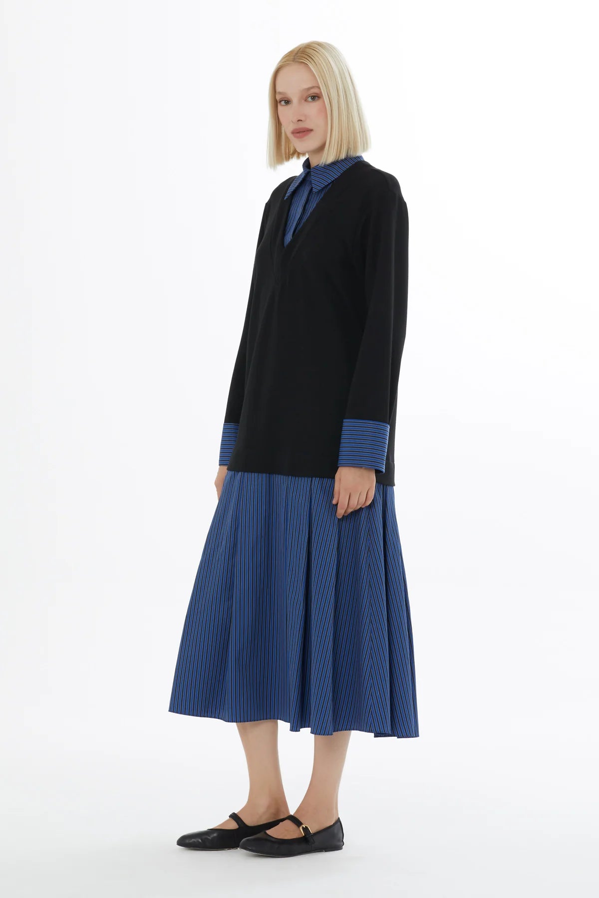 Uzun Kollu Yakalı Gömlek Detaylı Uzun Elbise