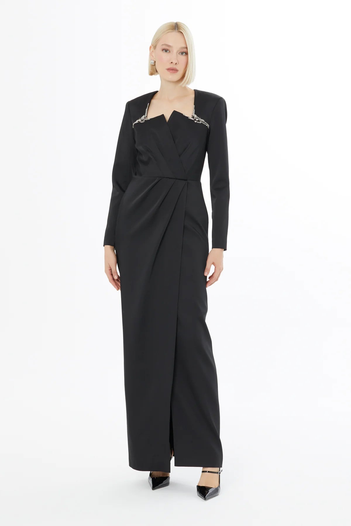 Boncuk İşlemeli Gizli Fermuarlı Uzun Elbise