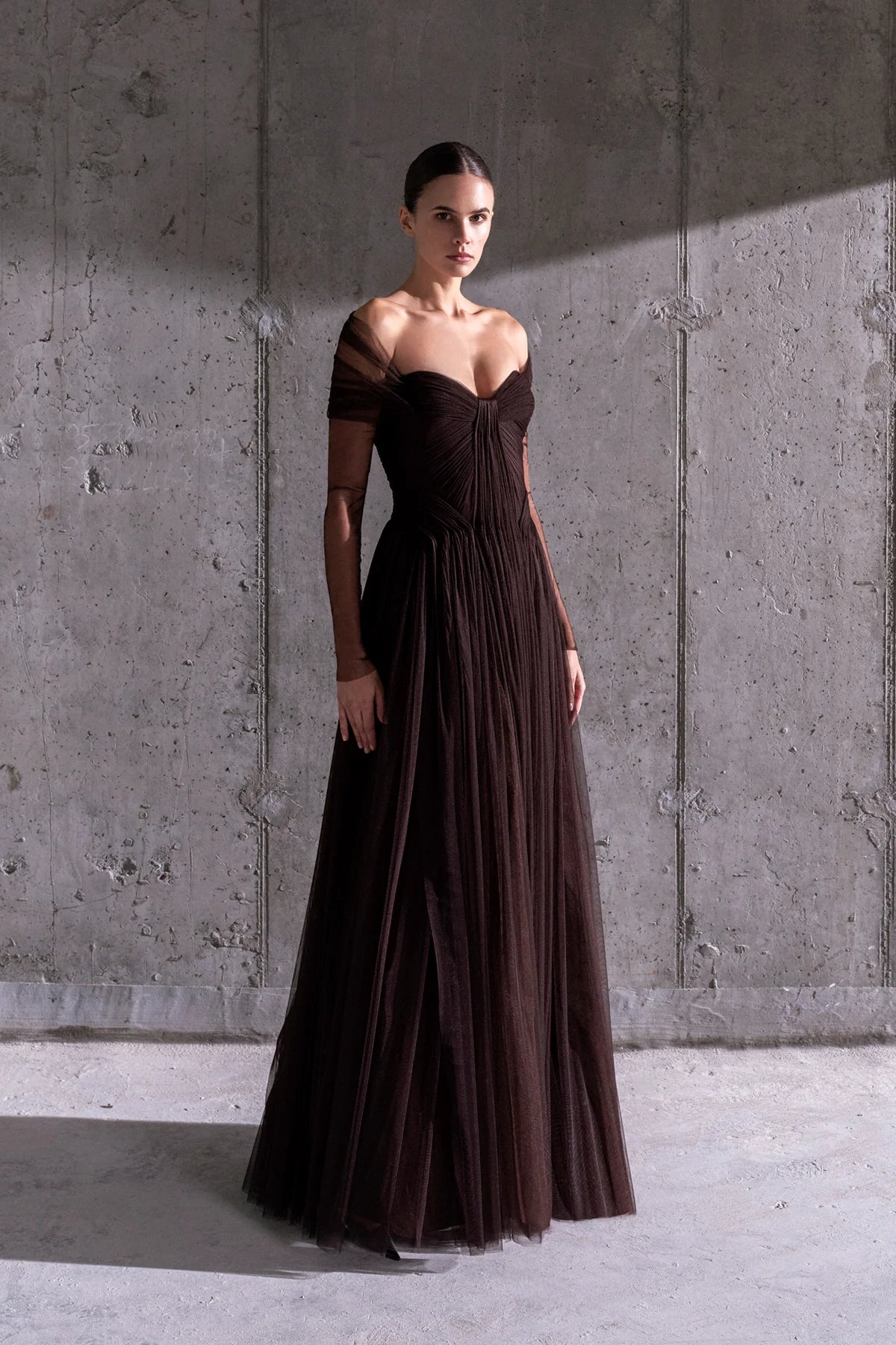 TRANSPARAN TÜL KOLLU STRAPLEZ UZUN ABİYE 2220S