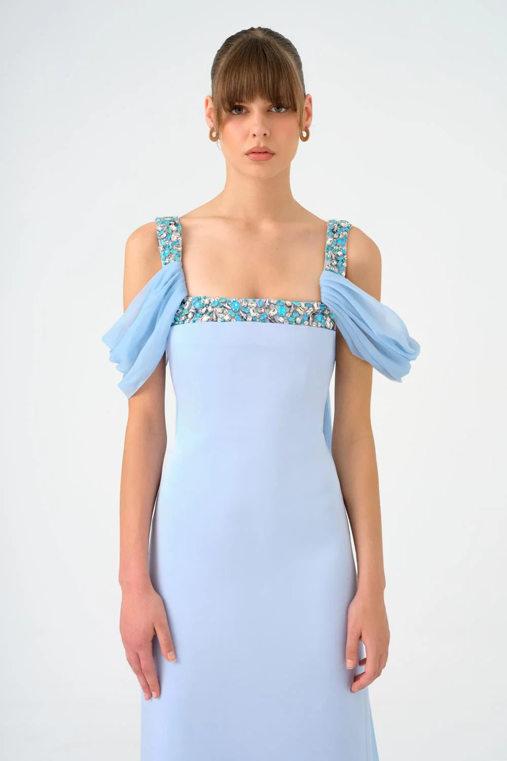 ŞİFON PELERİNLİ TAŞ İŞLEMELİ ASKILI UZUN ABİYE ELBİSE - 9053C