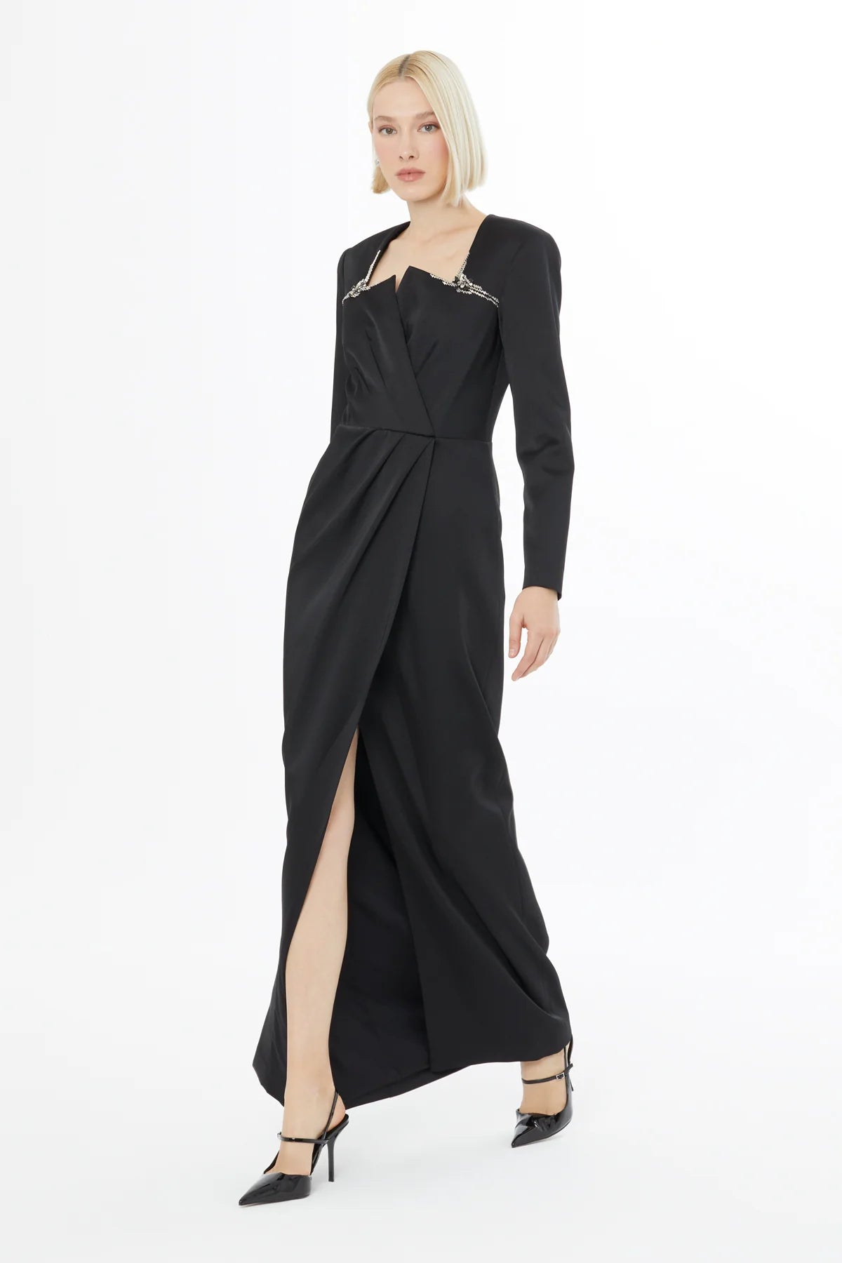 Boncuk İşlemeli Gizli Fermuarlı Uzun Elbise