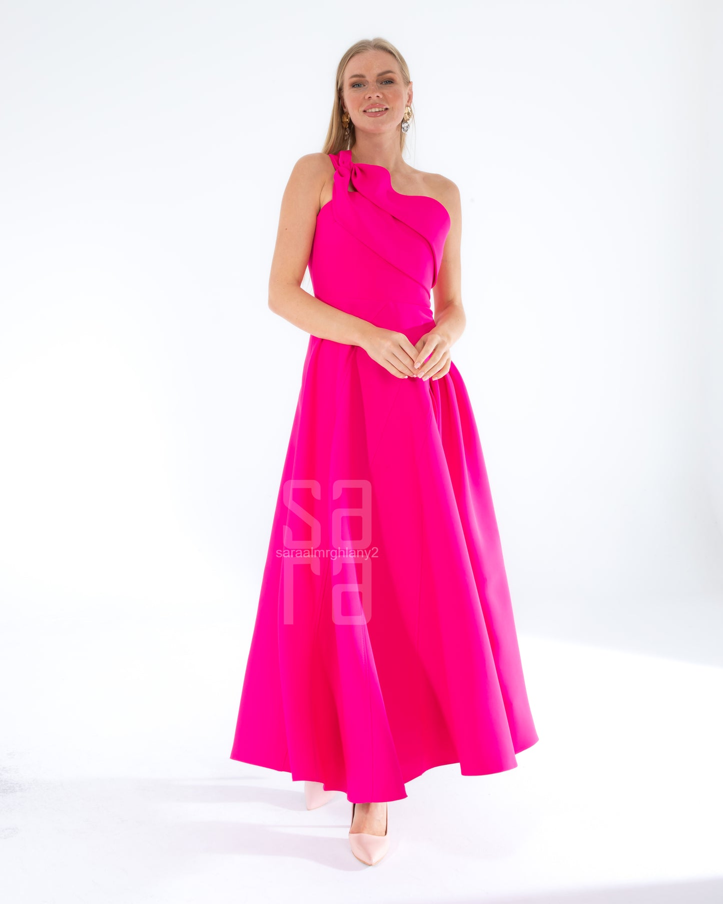 Tek Omuz Düğüm Detaylı Uzun Elbise
 2215