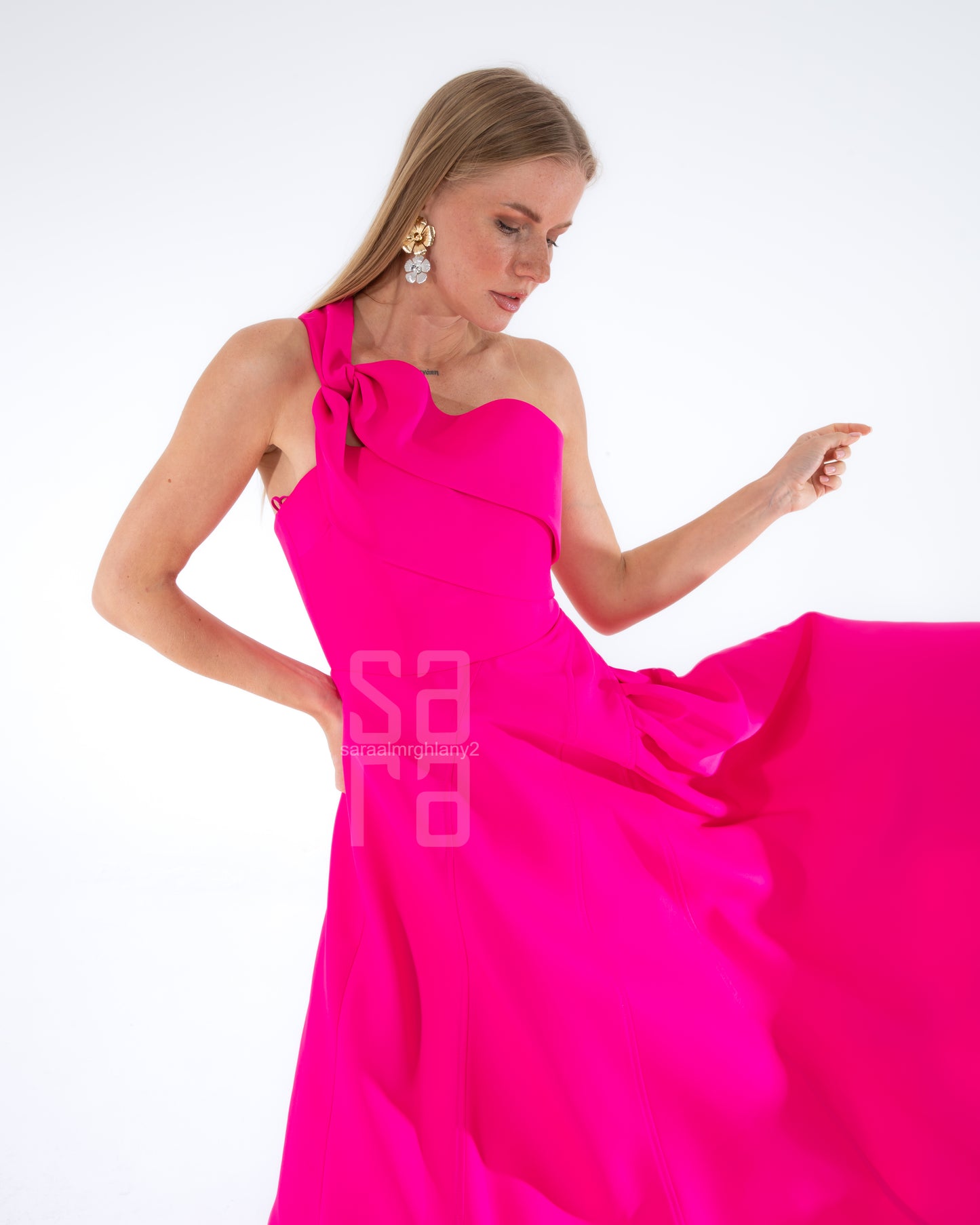 Tek Omuz Düğüm Detaylı Uzun Elbise
 2215