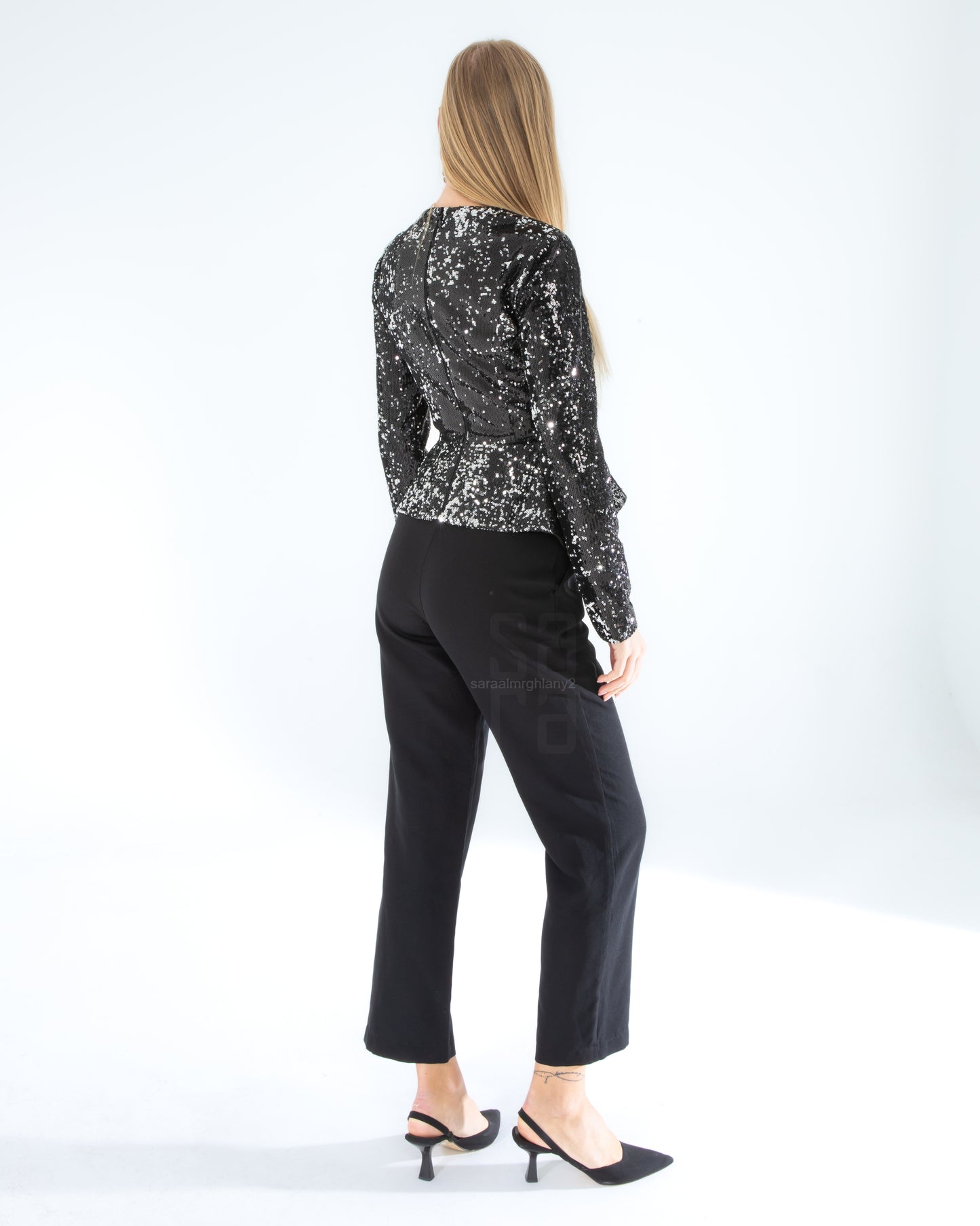 siyah payetli bluz
