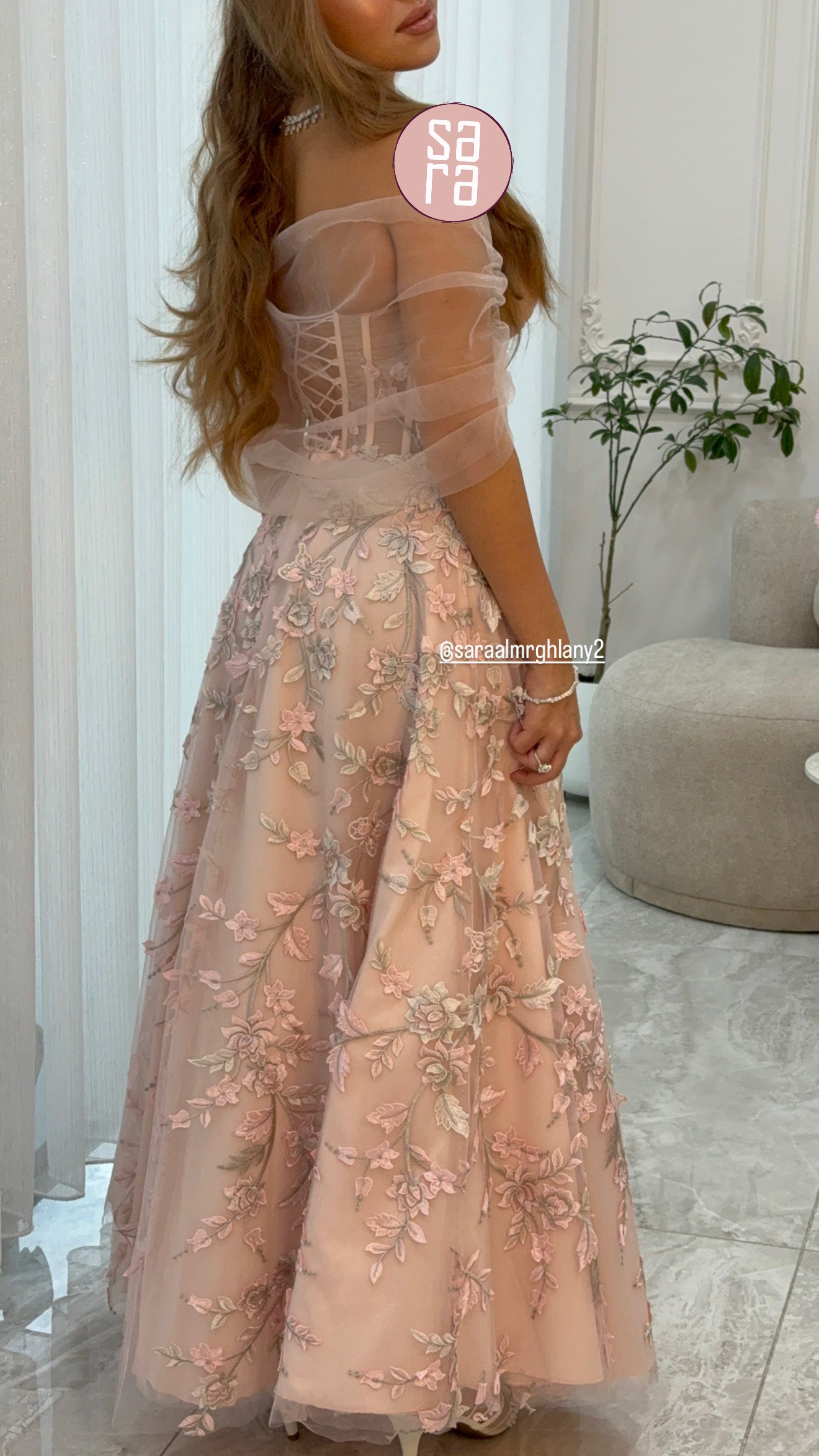 فستان وردي مقاس  40-42