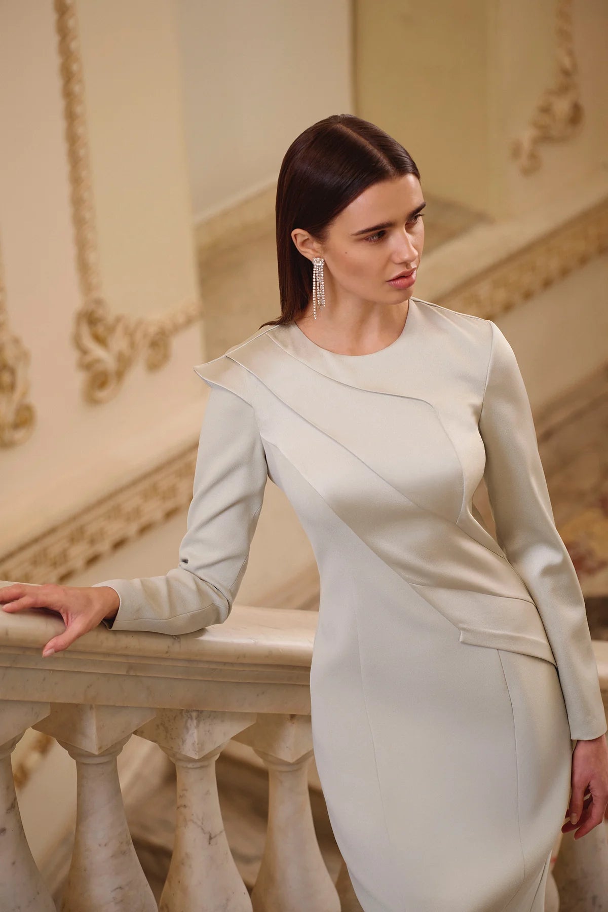 ASİMETRİK DRAPELİ UZUN KOLLU ABİYE ELBİSE 2038