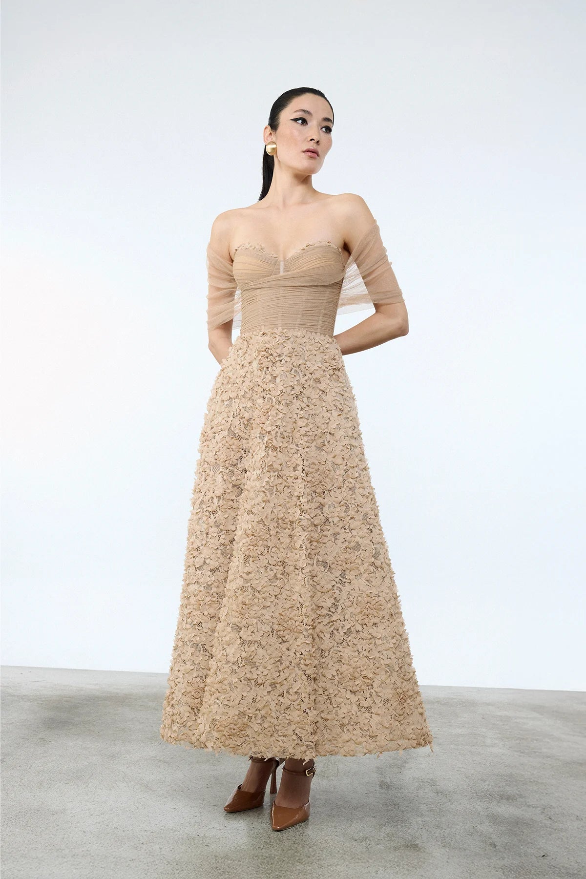 ÇİÇEK APLİKELİ TRANSPARAN BÜST DETAYLI UZUN ABİYE ELBİSE 2133