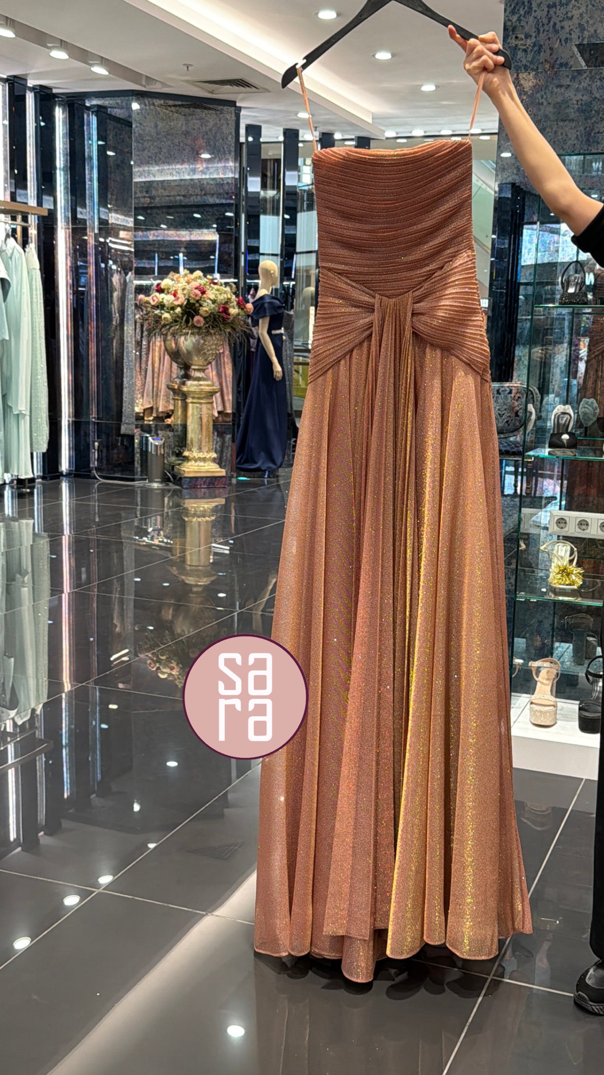 STRAPLEZ YAKA SİMLİ UZUN ABİYE ELBİSE 9167C